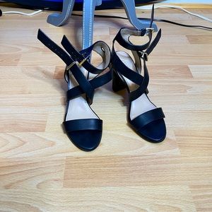 Guess Double Buckle High Heels (US 8)